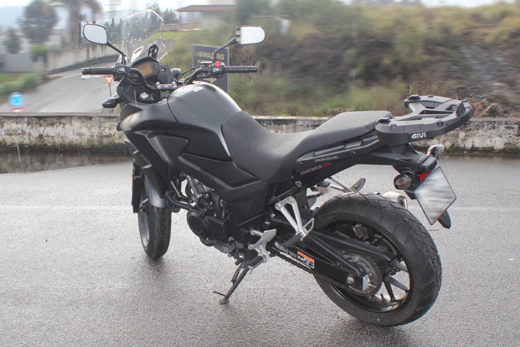 3-1-1024x683 Moto usada – Honda CB 500 X - 2018