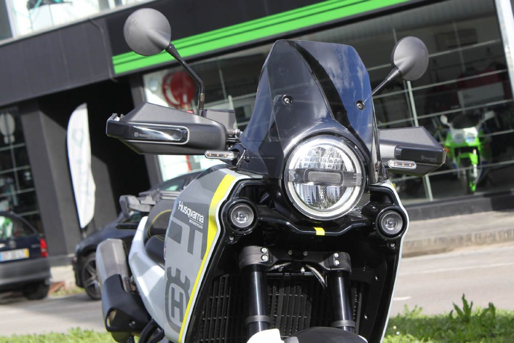 2-3-1024x683 Husqvarna Norden 901