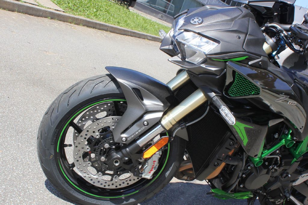 2-4-1024x683 Kawasaki Z-H2