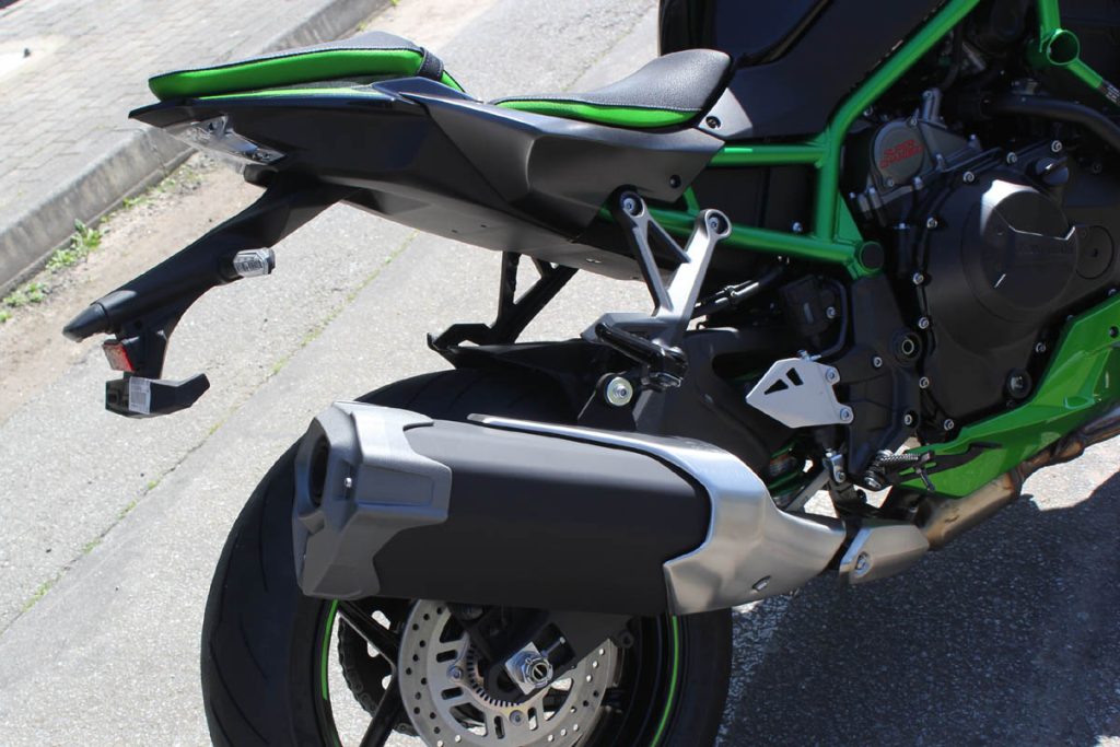 3-4-1024x683 Kawasaki Z-H2