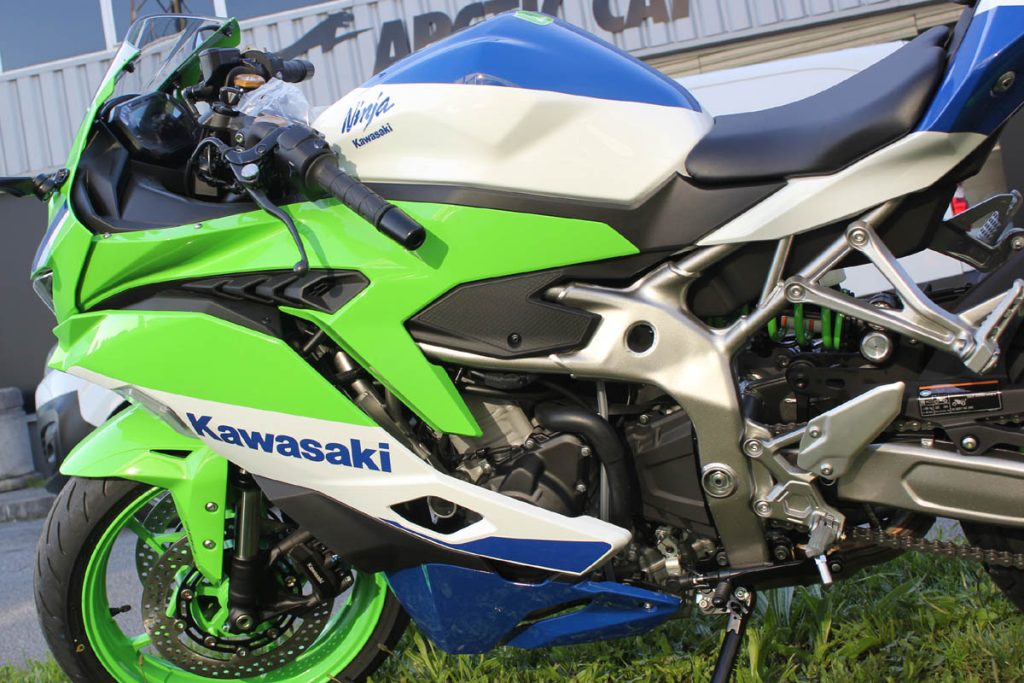 IMG_5097-1024x683 Kawasaki Ninja ZX-4RR