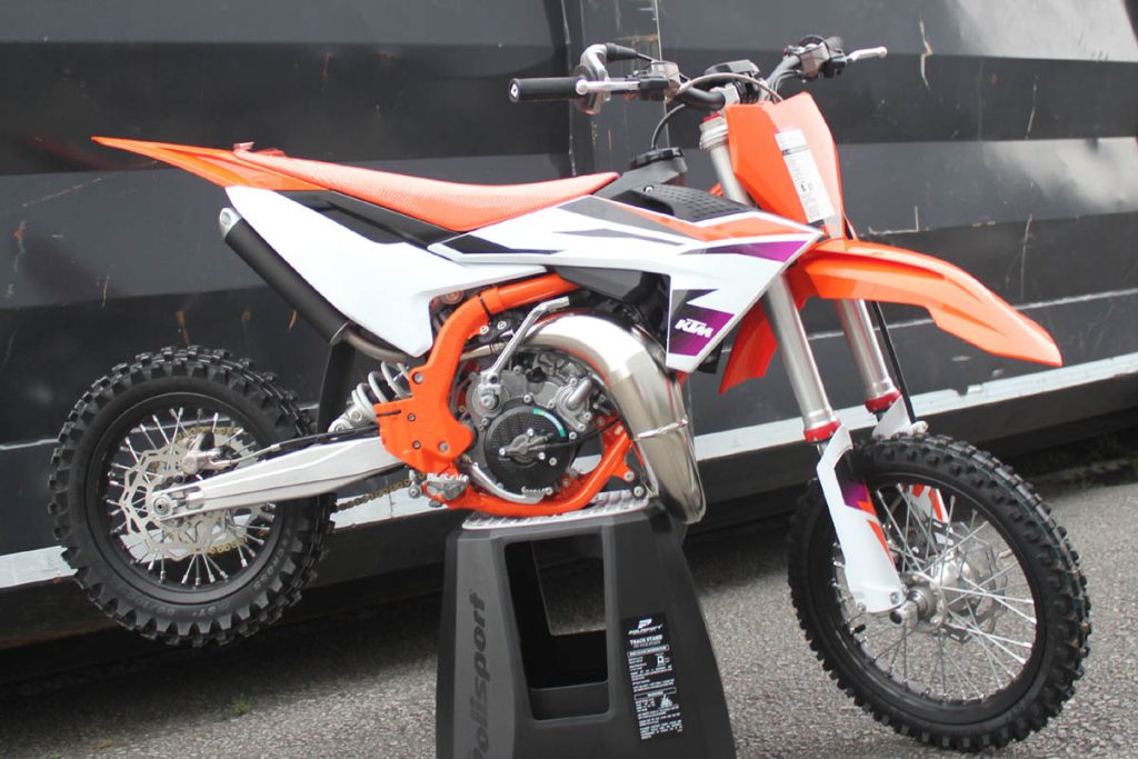2-9-1024x683 KTM SX 65 - Modelo 2025