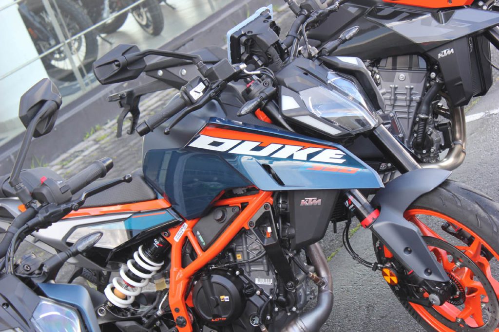 4-11-1024x683 A Familia KTM Duke
