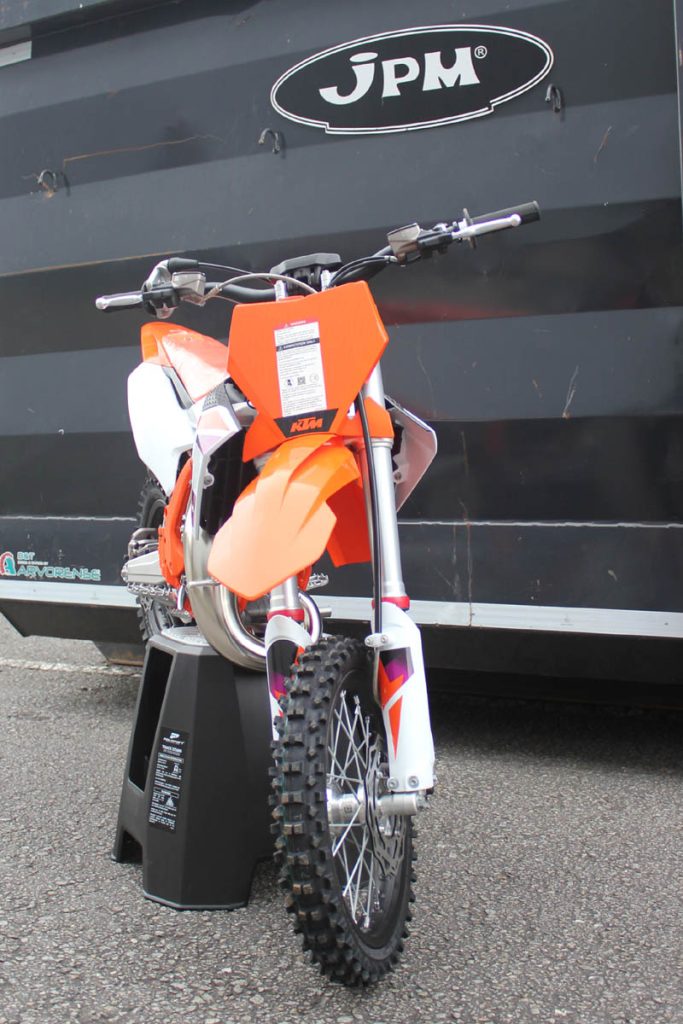 4-9-683x1024 KTM SX 65 - Modelo 2025