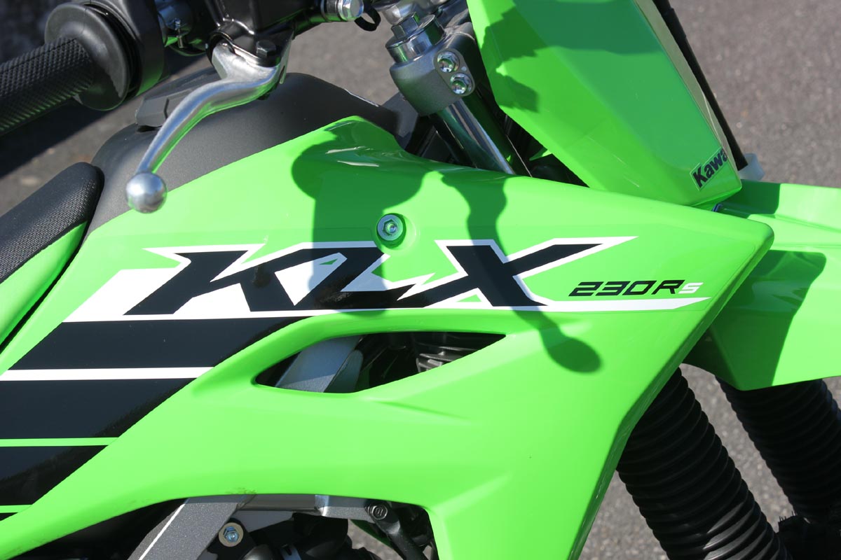 4 Kawasaki KLX 230 R