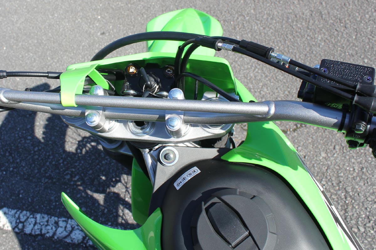 5 Kawasaki KLX 230 R